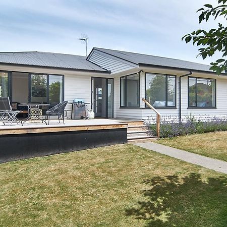 Brookside Villa - Christchurch Holiday Homes Exteriör bild