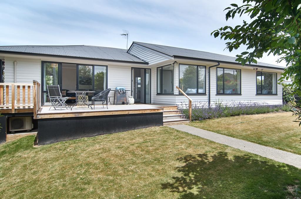 Brookside Villa - Christchurch Holiday Homes Exteriör bild